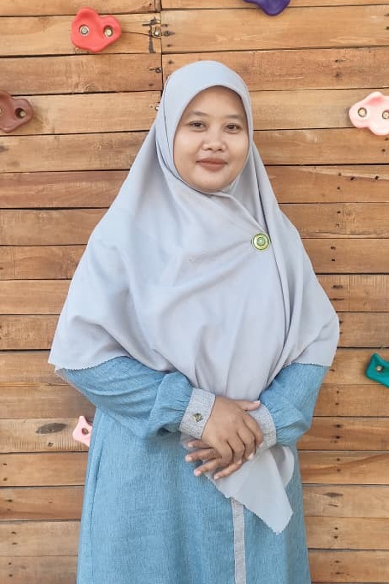 Foto Ratna Nurdianita