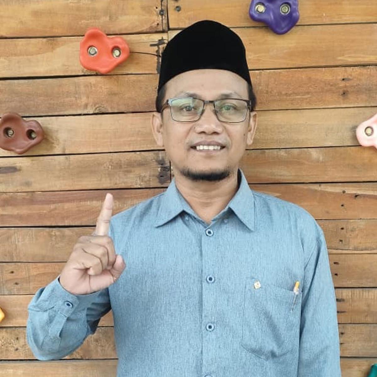 Foto Kepala Sekolah SD Muhammadiyah 2 Tulangan